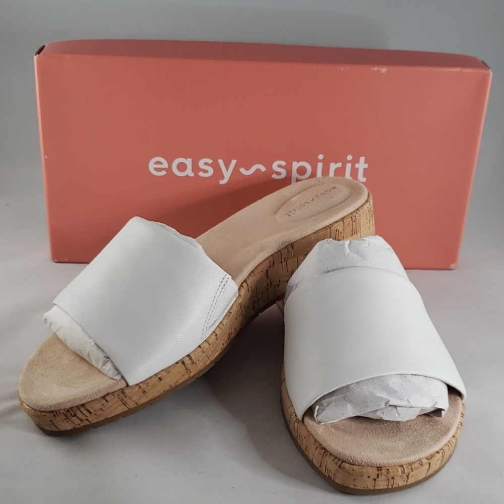 Easy Spirit Muscari Sandals